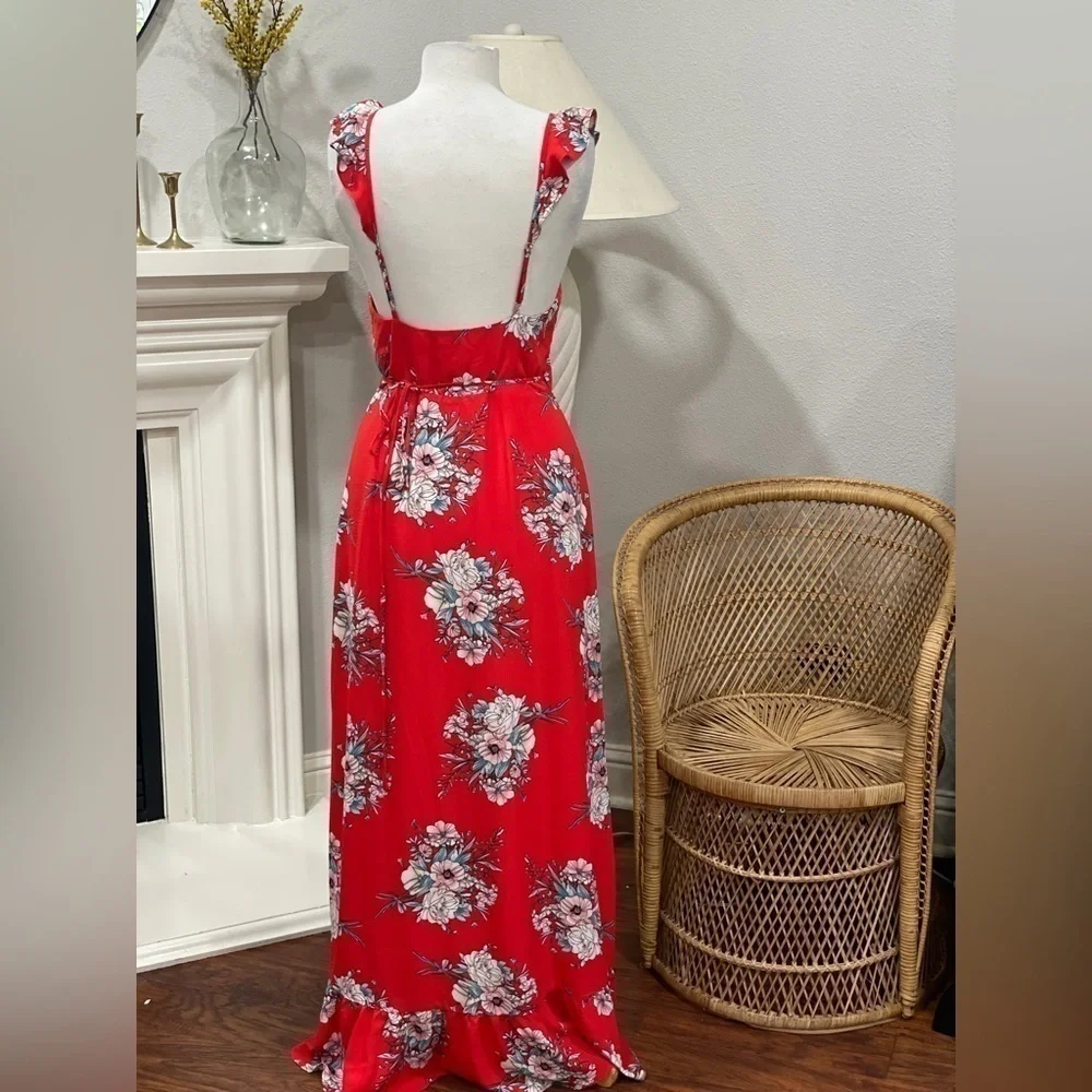 Red Floral Maxi Dress‎